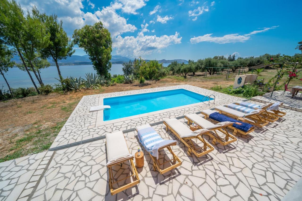 Villa Ostria Ликсури Екстериор снимка