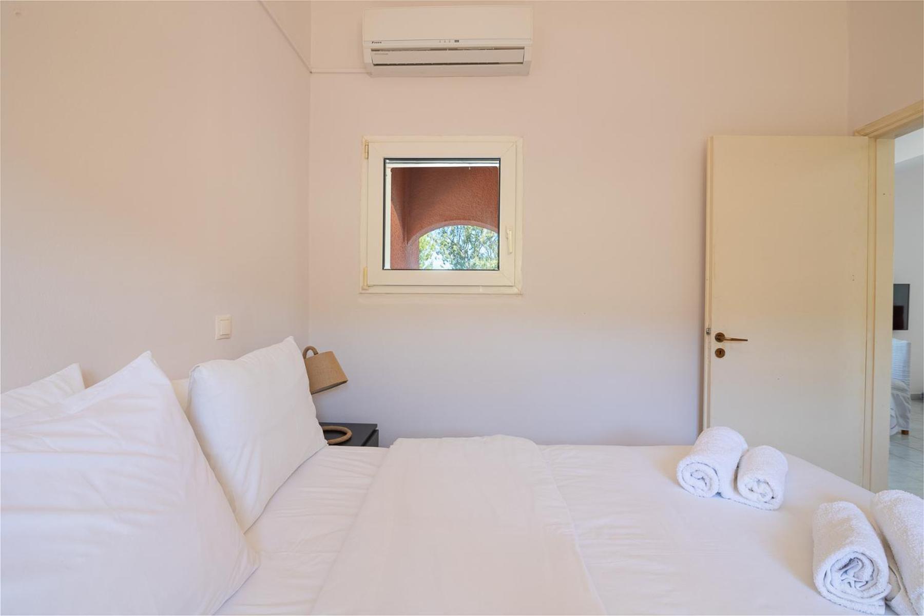 Villa Ostria Ликсури Екстериор снимка